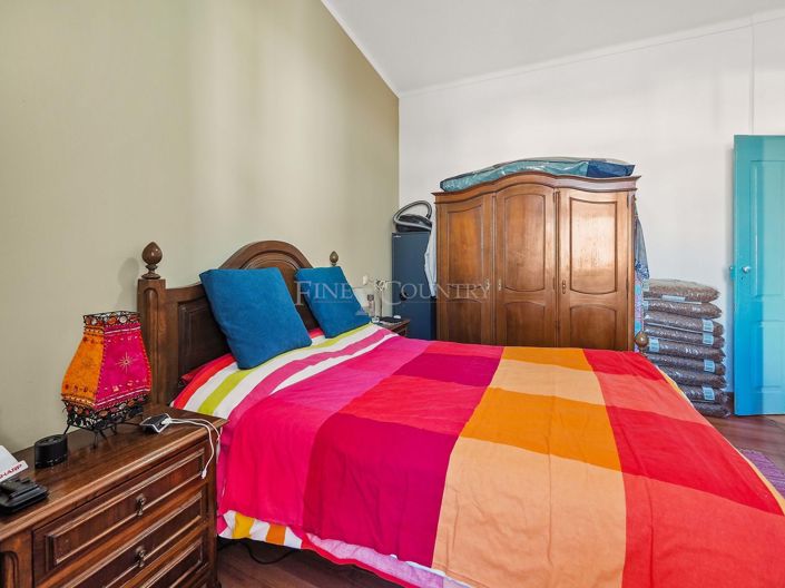 Image No.26-2 Bed Townhouse for sale