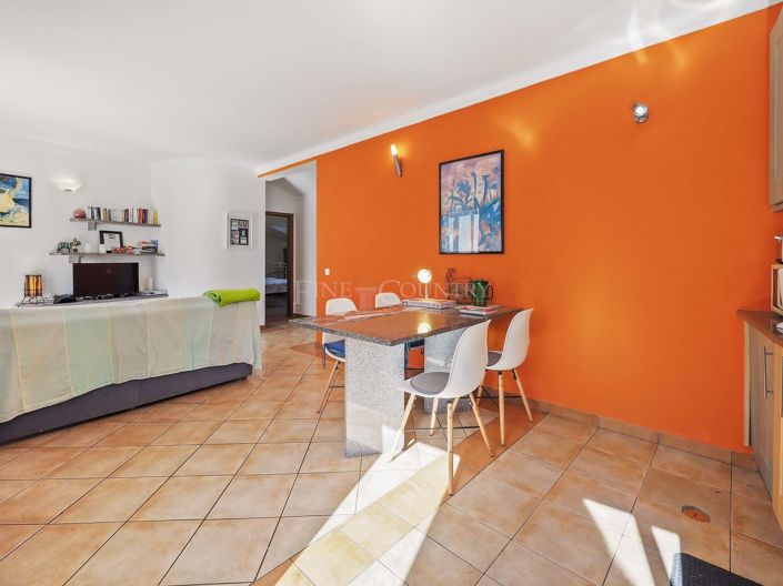 Image No.35-2 Bed Townhouse for sale