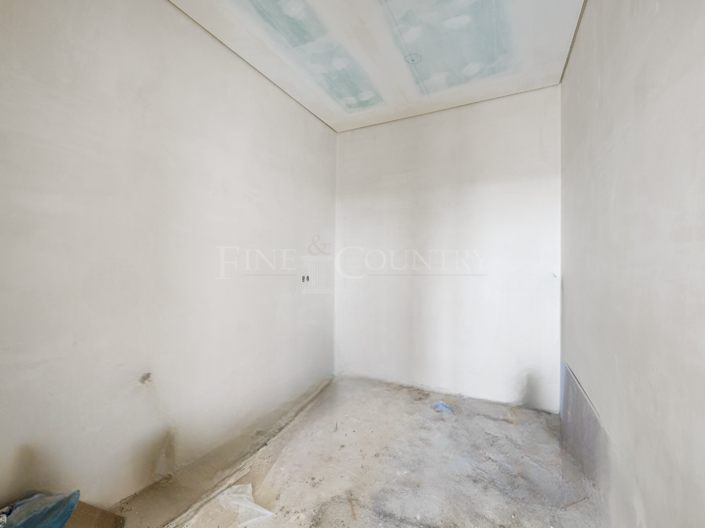 Image No.9-4 Bed Townhouse for sale