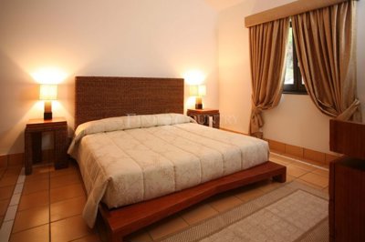 2104-126963-b952a8cbdbc2fd66601ce91bb265b9cce