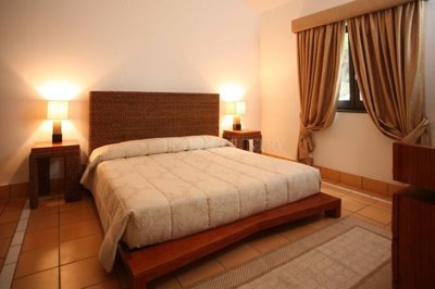 2104-126963-14d4e763c151089fe37f379b2f9be1ace