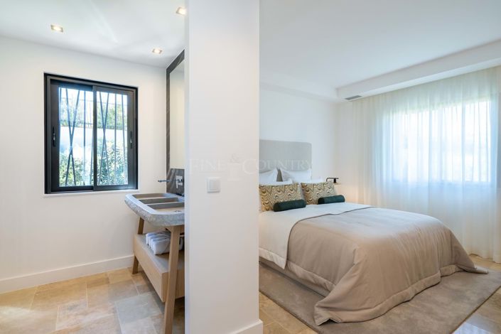 Image No.20-Propriété de 4 chambres à vendre à Montenegro