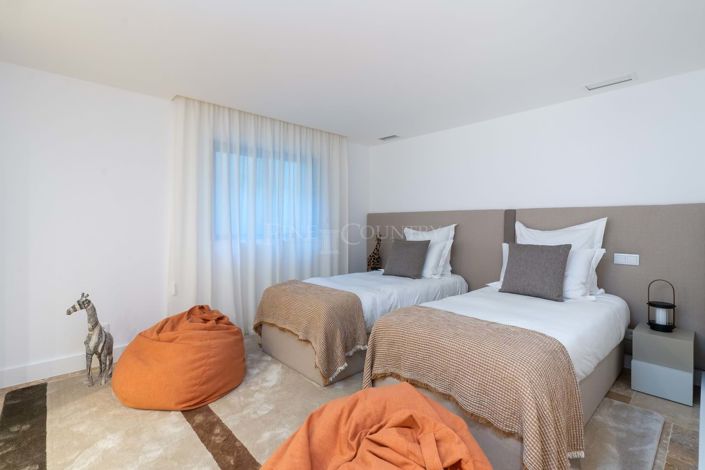 Image No.33-Propriété de 4 chambres à vendre à Montenegro