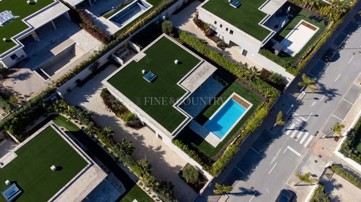 Image No.38-4 Bed Property for sale