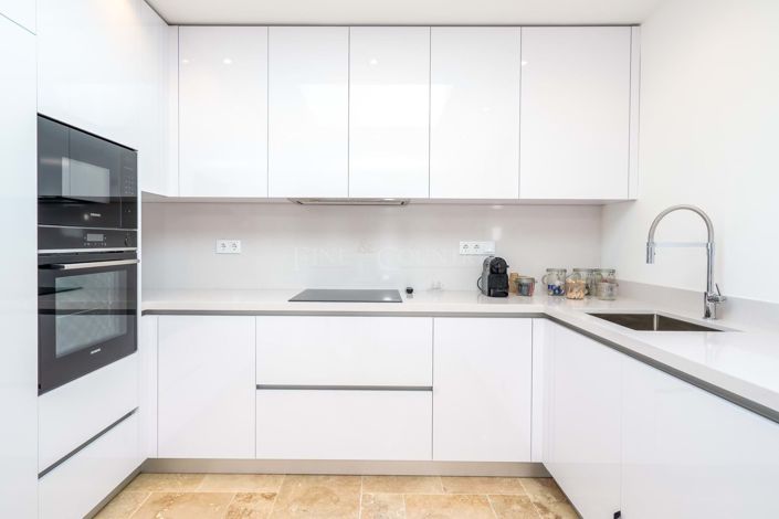 Image No.9-Propriété de 4 chambres à vendre à Montenegro