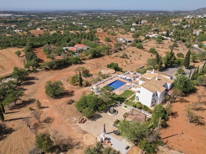 Image No.3-6 Bed Villa for sale