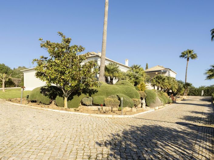 Image No.5-7 Bed Villa for sale