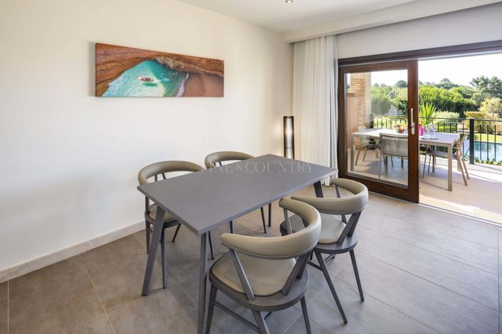 Image No.5-2 Bed Property for sale