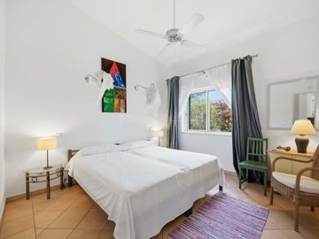 2104-369199-b952a8cbdbc2fd66601ce91bb265b9cce