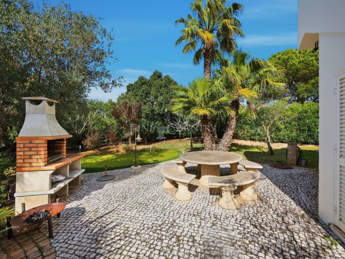 Image No.17-3 Bed Apartment for sale