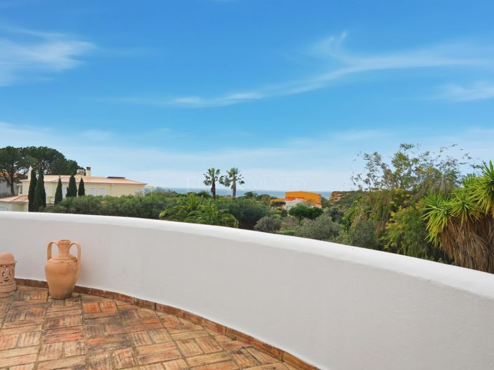 Image No.23-3 Bed Apartment for sale