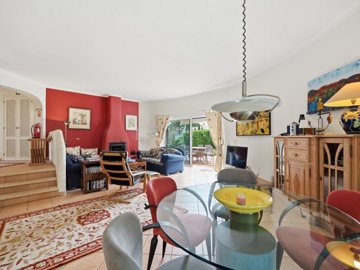 2104-369092-b952a8cbdbc2fd66601ce91bb265b9cce