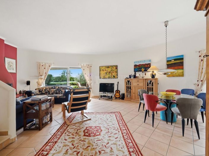 Image No.5-3 Bed Property for sale