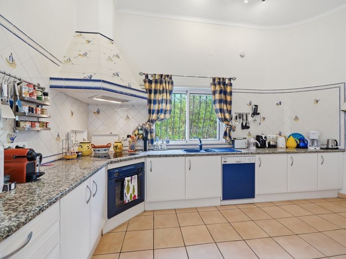 Image No.7-3 Bed Apartment for sale