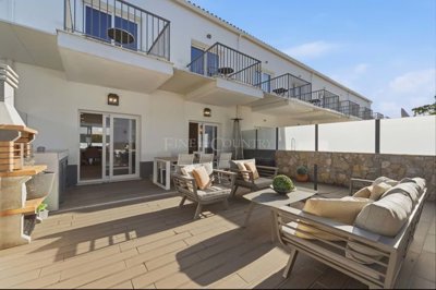 2104-369090-b952a8cbdbc2fd66601ce91bb265b9cce