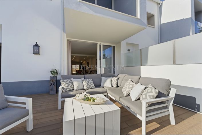 Image No.45-4 Bed Townhouse for sale