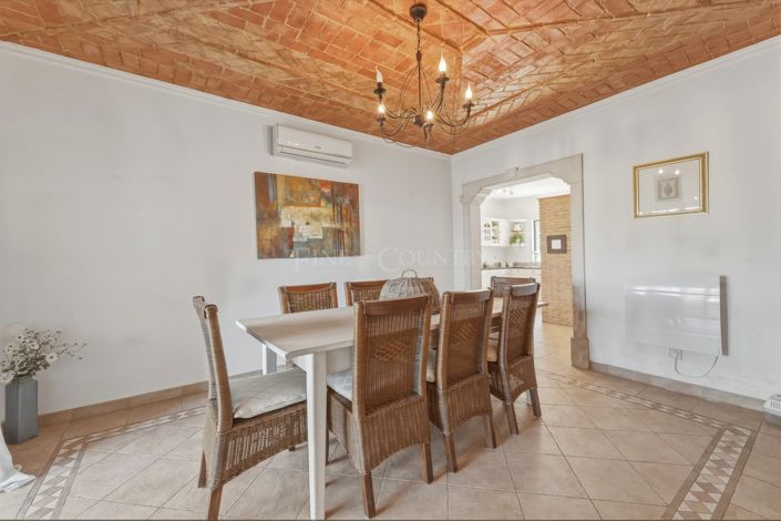 Image No.12-4 Bed Villa for sale