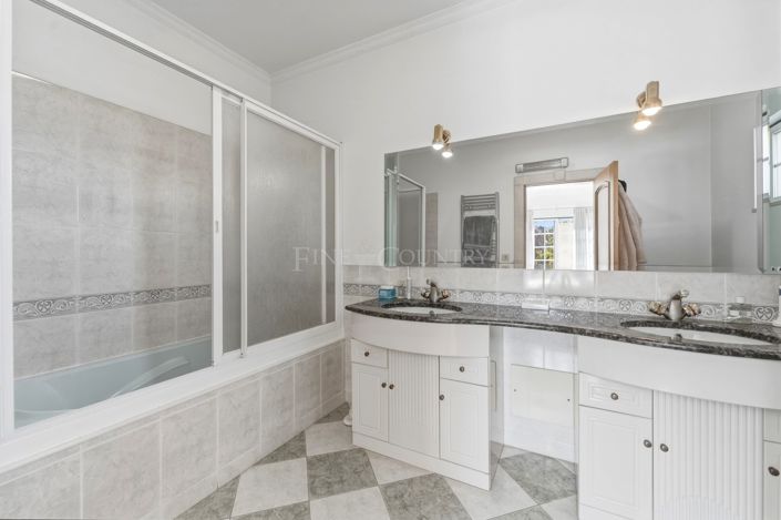 Image No.24-4 Bed Villa for sale