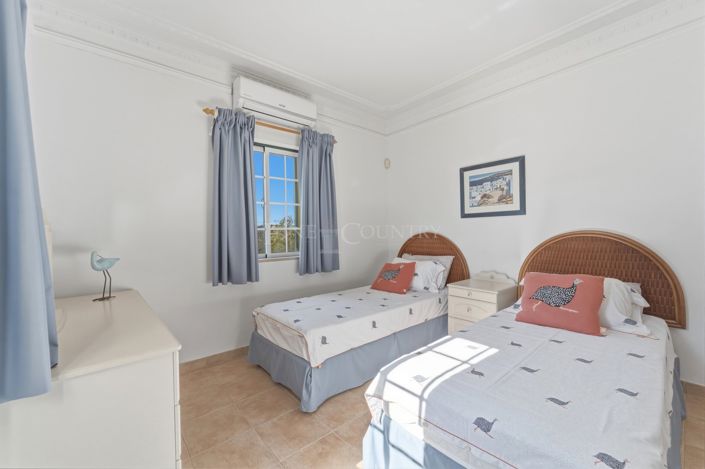 Image No.32-4 Bed Villa for sale