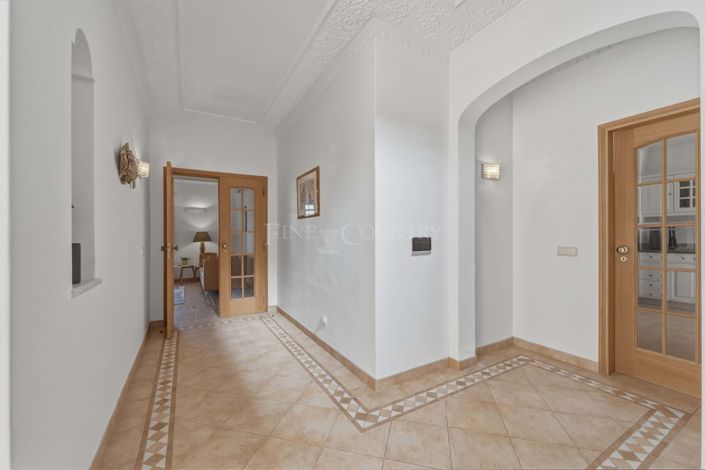 Image No.7-4 Bed Villa for sale