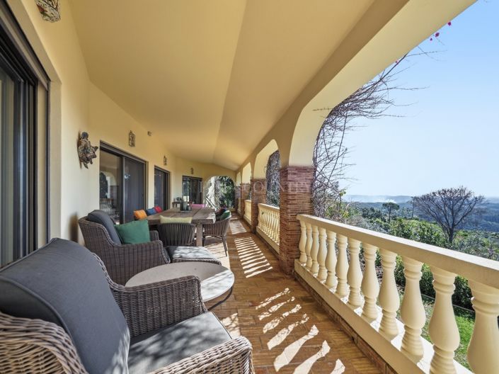 Image No.13-5 Bed Property for sale