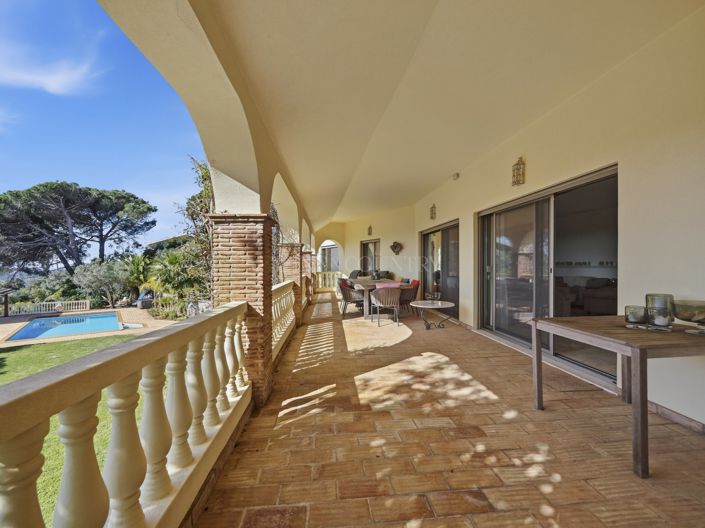 Image No.14-5 Bed Property for sale