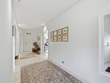 2104-369325-b952a8cbdbc2fd66601ce91bb265b9cce