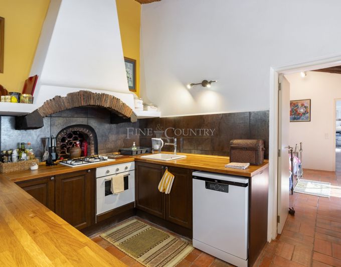 Image No.12-2 Bed Villa for sale