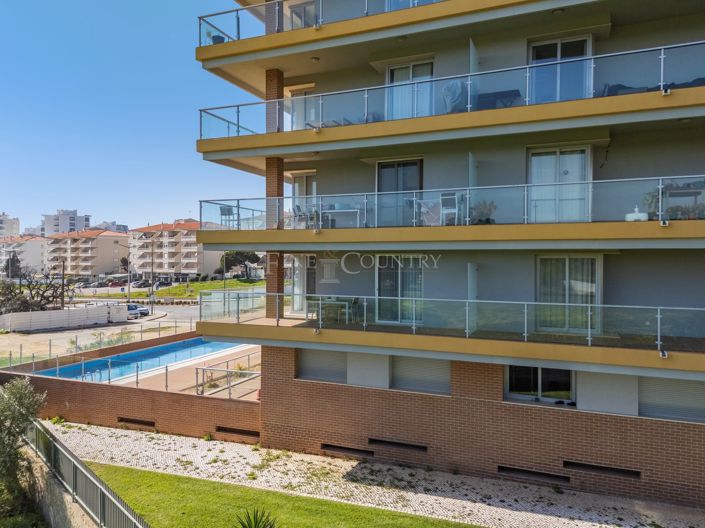 Image No.10-3 Bed Apartment for sale