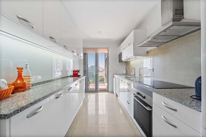 Image No.13-3 Bed Apartment for sale