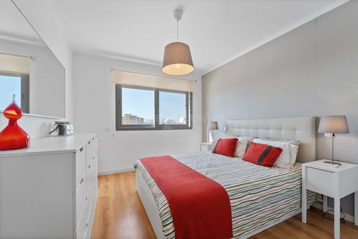 Image No.22-3 Bed Apartment for sale