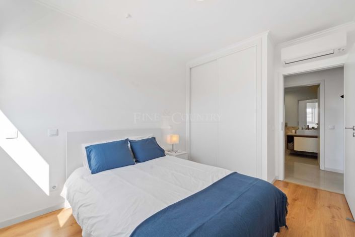 Image No.28-3 Bed Apartment for sale