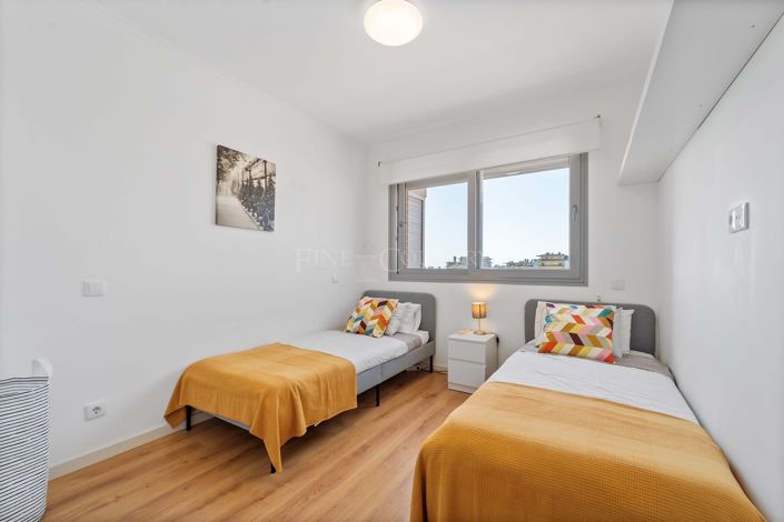 Image No.30-3 Bed Apartment for sale