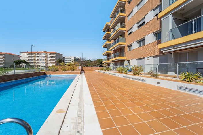 Image No.41-3 Bed Apartment for sale