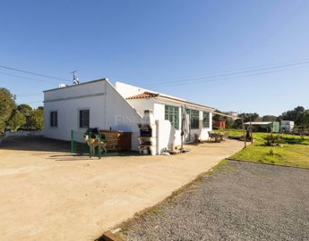 2104-367135-b952a8cbdbc2fd66601ce91bb265b9cce