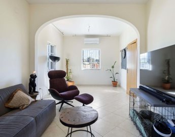 2104-367135-14d4e763c151089fe37f379b2f9be1ace