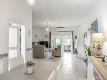 2104-368784-b952a8cbdbc2fd66601ce91bb265b9cce