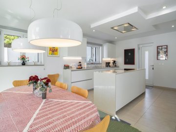 2104-369080-14d4e763c151089fe37f379b2f9be1ace