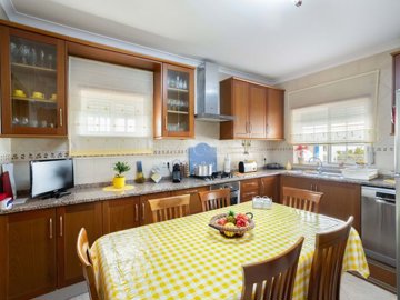 2104-369543-b952a8cbdbc2fd66601ce91bb265b9cce