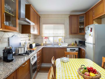 2104-369543-b952a8cbdbc2fd66601ce91bb265b9cce