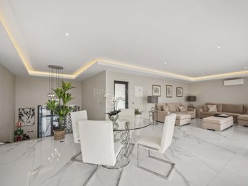 2104-369678-b952a8cbdbc2fd66601ce91bb265b9cce