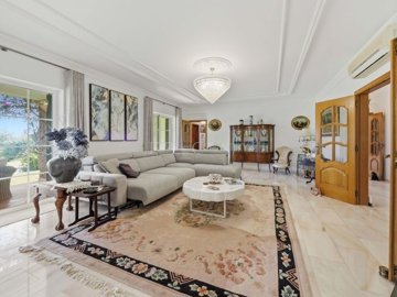 2104-369918-b952a8cbdbc2fd66601ce91bb265b9cce