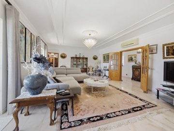 2104-369918-b952a8cbdbc2fd66601ce91bb265b9cce