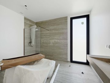 2104-369828-b952a8cbdbc2fd66601ce91bb265b9cce