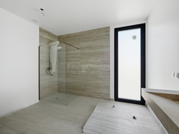 2104-369828-b952a8cbdbc2fd66601ce91bb265b9cce