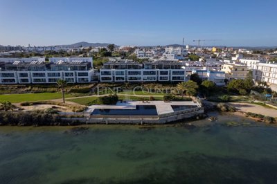 2104-370138-b952a8cbdbc2fd66601ce91bb265b9cce