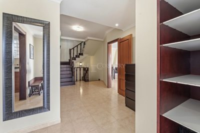 2104-370573-b952a8cbdbc2fd66601ce91bb265b9cce