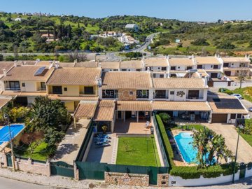 2104-370573-b952a8cbdbc2fd66601ce91bb265b9cce