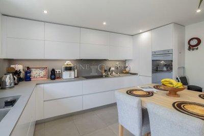 2104-370206-b952a8cbdbc2fd66601ce91bb265b9cce