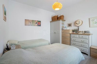 2104-370206-b952a8cbdbc2fd66601ce91bb265b9cce